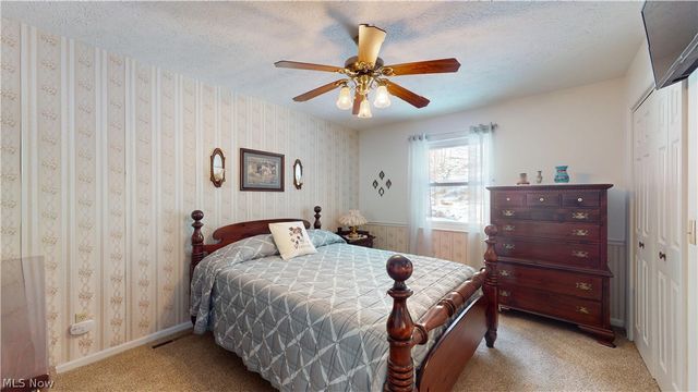 976 Braun Road, Belpre, OH 45714