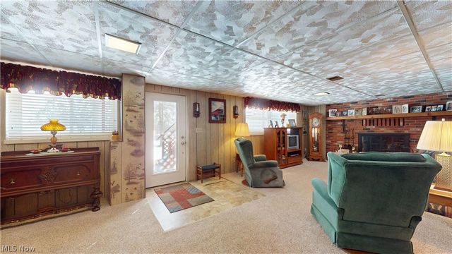 976 Braun Road, Belpre, OH 45714