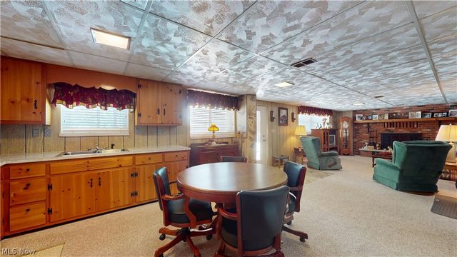 976 Braun Road, Belpre, OH 45714