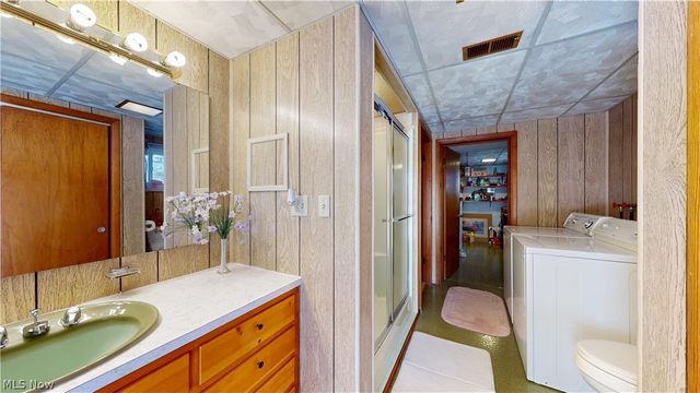 976 Braun Road, Belpre, OH 45714