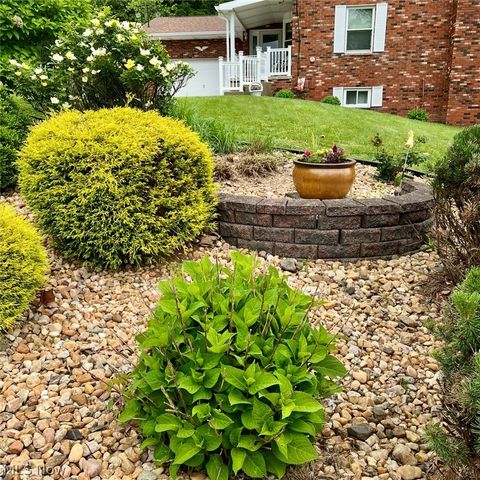 976 Braun Road, Belpre, OH 45714