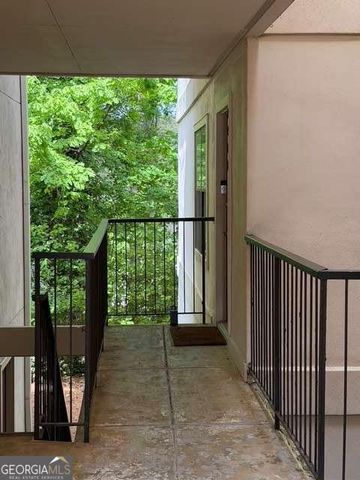 1210 Old Hammond Cha, Sandy Springs, GA 30350