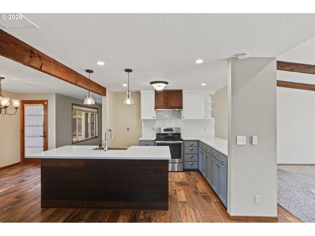 2323 LATONA Dr, Keizer, OR 97303