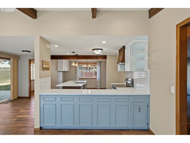 2323 LATONA Dr, Keizer, OR 97303