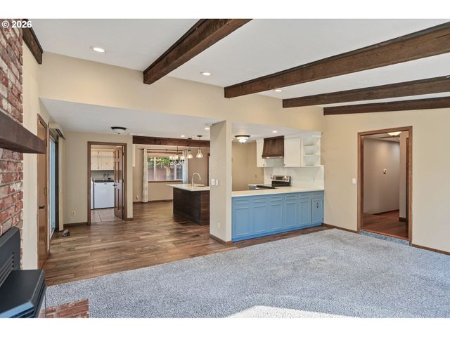 2323 LATONA Dr, Keizer, OR 97303