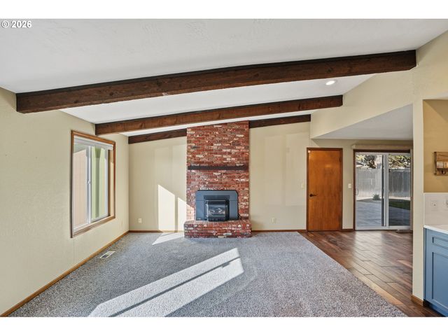 2323 LATONA Dr, Keizer, OR 97303