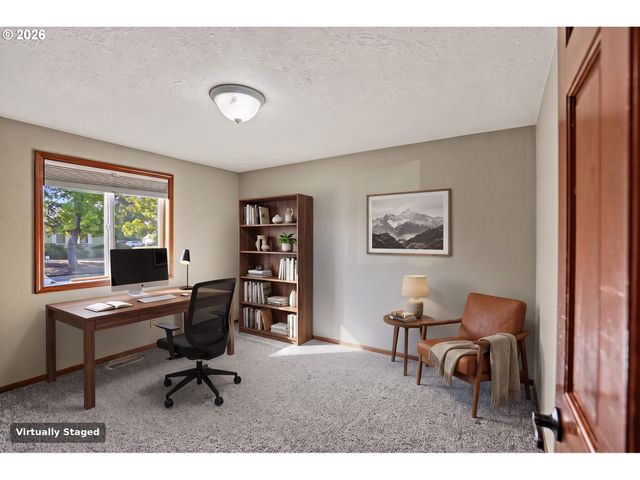 2323 LATONA Dr, Keizer, OR 97303