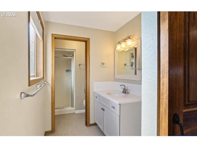 2323 LATONA Dr, Keizer, OR 97303