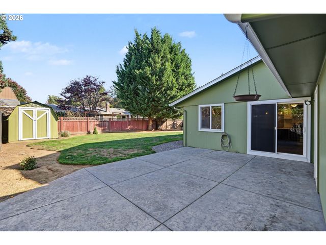 2323 LATONA Dr, Keizer, OR 97303