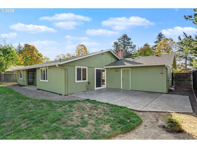 2323 LATONA Dr, Keizer, OR 97303