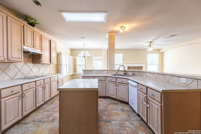 4710 SHAVANO BARK, San Antonio, TX 78230