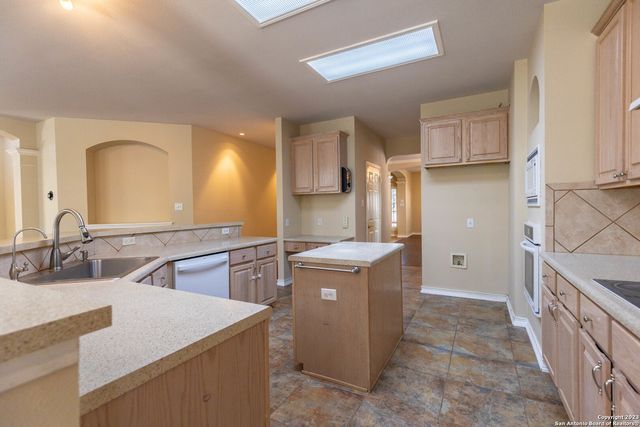 4710 SHAVANO BARK, San Antonio, TX 78230