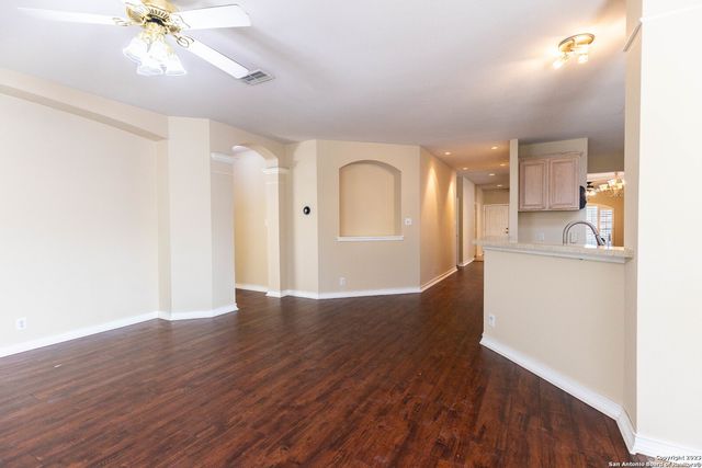 4710 SHAVANO BARK, San Antonio, TX 78230