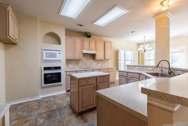 4710 SHAVANO BARK, San Antonio, TX 78230