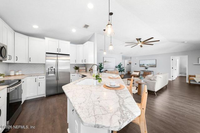 13711 N GERONA Drive, Jacksonville, FL 32224