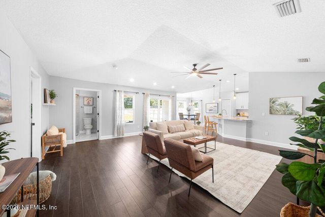 13711 N GERONA Drive, Jacksonville, FL 32224