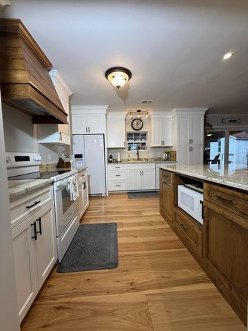 8995 Greenwood, Adams Run, SC 29426