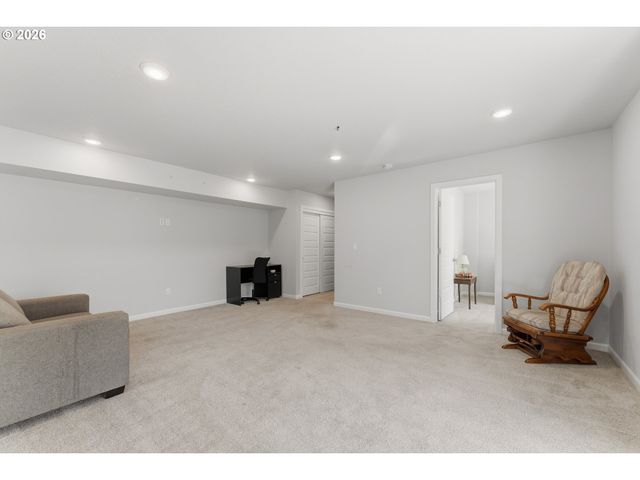 1568 19TH Ave, Forest Grove, OR 97116