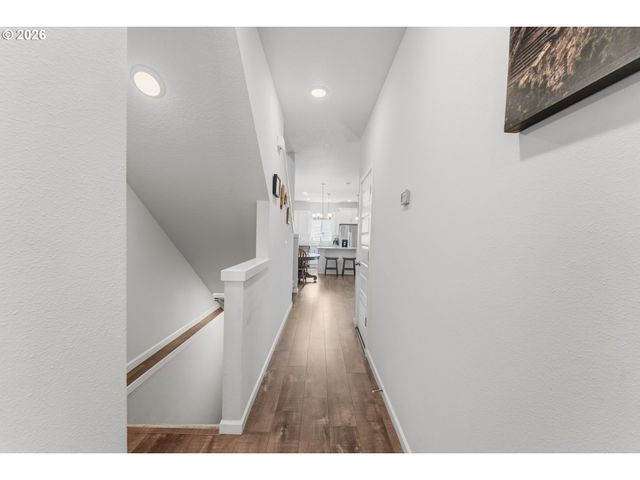 1568 19TH Ave, Forest Grove, OR 97116