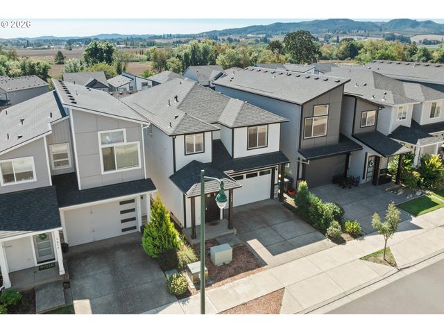 1568 19TH Ave, Forest Grove, OR 97116