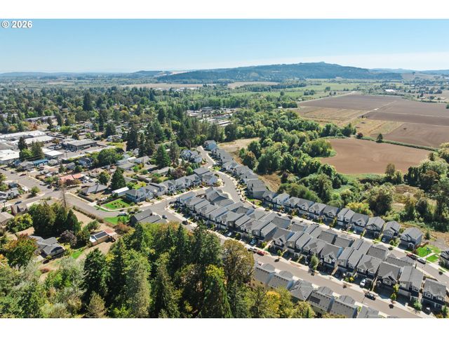 1568 19TH Ave, Forest Grove, OR 97116
