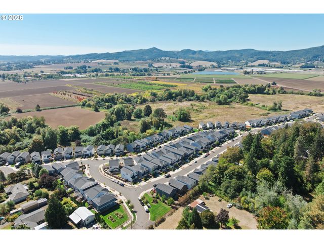 1568 19TH Ave, Forest Grove, OR 97116