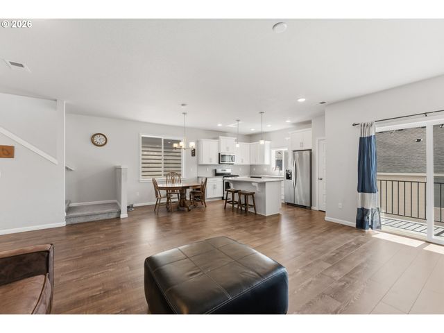 1568 19TH Ave, Forest Grove, OR 97116