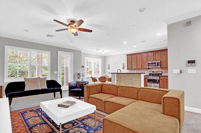 4137 Darlington Street, Palm Beach Gardens, FL 33418