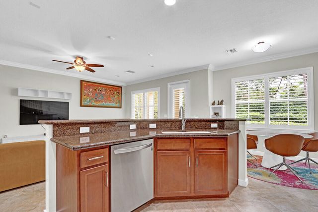 4137 Darlington Street, Palm Beach Gardens, FL 33418