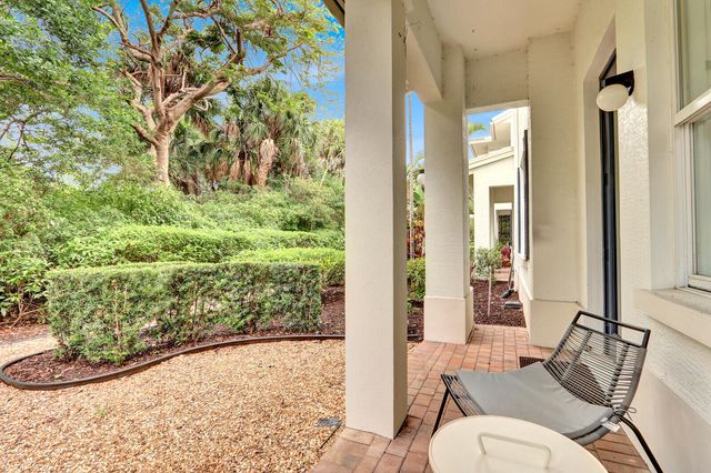 4137 Darlington Street, Palm Beach Gardens, FL 33418
