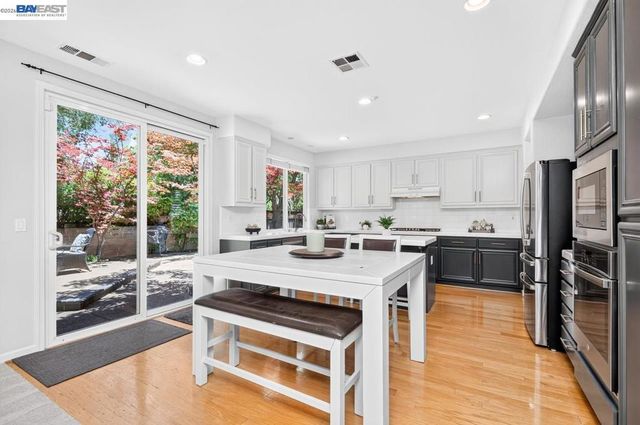 705 Newbury Street, Livermore, CA 94551