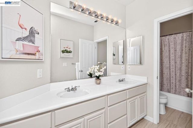 705 Newbury Street, Livermore, CA 94551