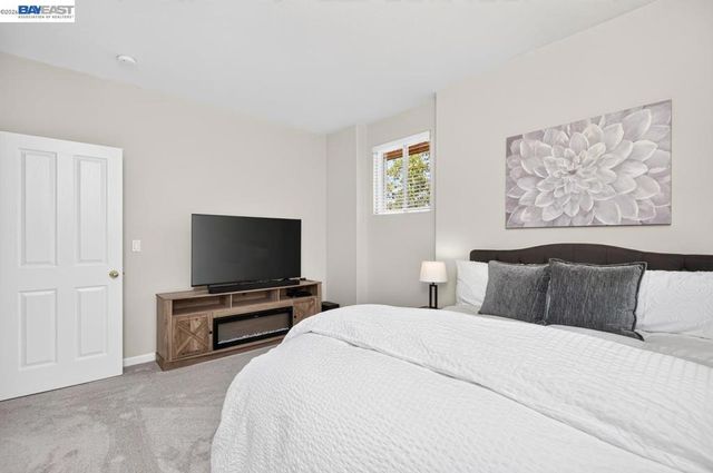 705 Newbury Street, Livermore, CA 94551