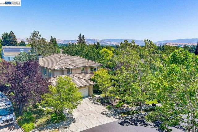 705 Newbury Street, Livermore, CA 94551