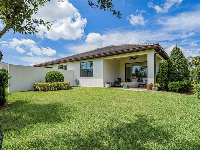 4448 Beauty Leaf Circle, Vero Beach, FL 32967