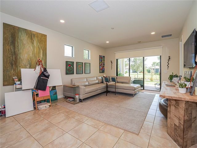 4448 Beauty Leaf Circle, Vero Beach, FL 32967