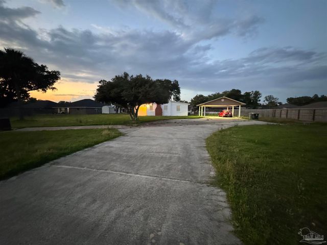 5926 Saufley Pine Rd, Pensacola, FL 32526