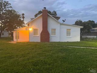 5926 Saufley Pine Rd, Pensacola, FL 32526