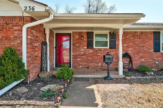 236 E 30th Street, Edmond, OK 73013