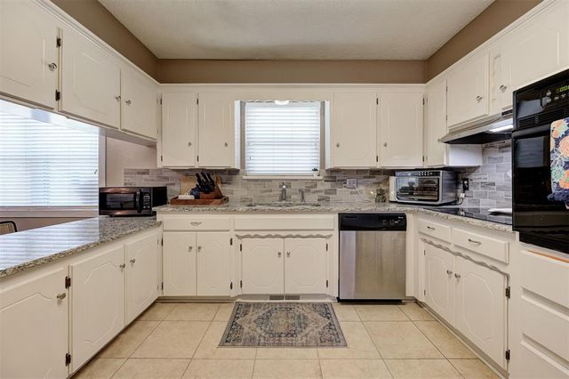 236 E 30th Street, Edmond, OK 73013