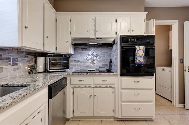 236 E 30th Street, Edmond, OK 73013