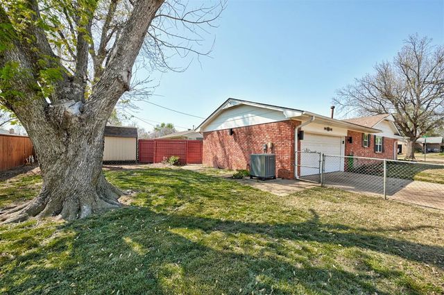236 E 30th Street, Edmond, OK 73013
