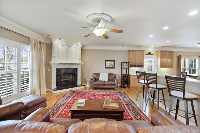 1148 Fairvue Village Ln, Gallatin, TN 37066