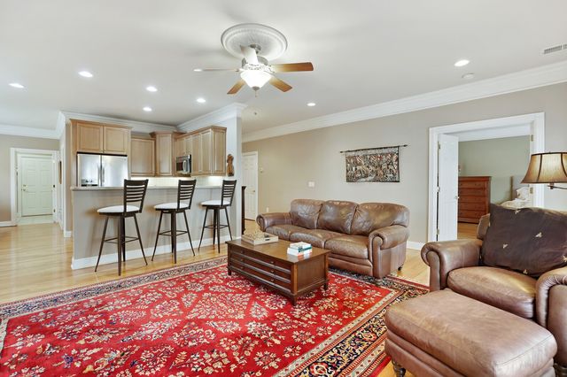 1148 Fairvue Village Ln, Gallatin, TN 37066