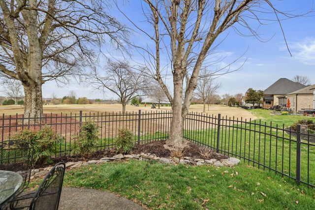 1148 Fairvue Village Ln, Gallatin, TN 37066