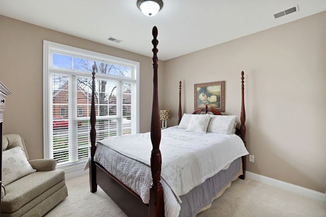 1148 Fairvue Village Ln, Gallatin, TN 37066