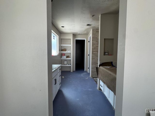 7112 Healthland Dr, Bakersfield, CA 93314