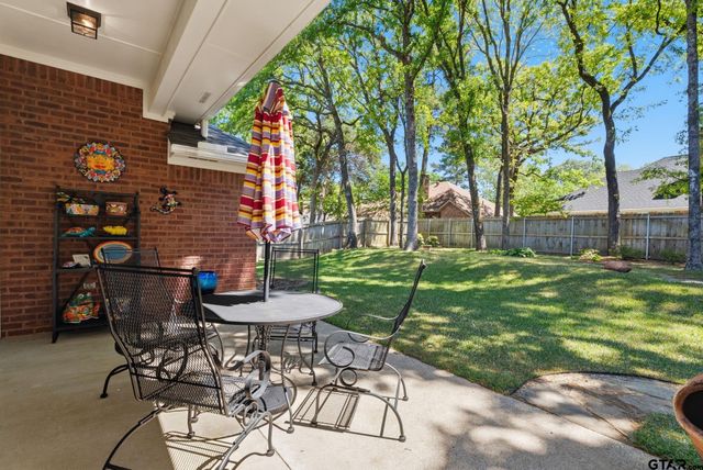 3407 Storey Lake Drive, Tyler, TX 75707