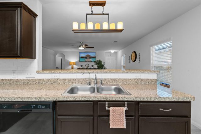 1533 Breanna LN, Kyle, TX 78640