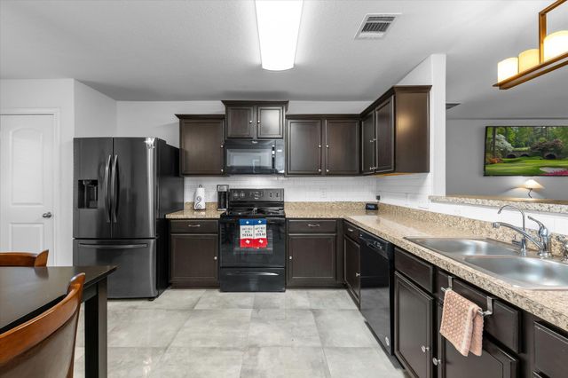 1533 Breanna LN, Kyle, TX 78640